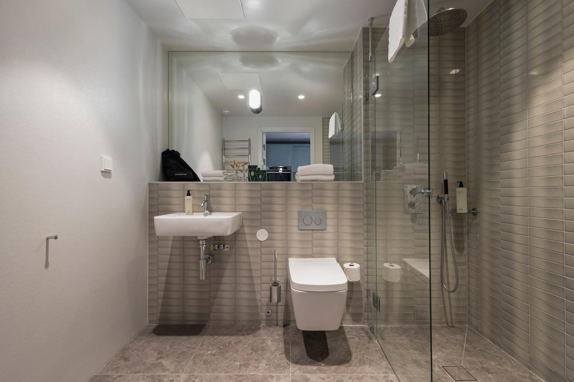 Unity Hammarby Sjoestad - A Studio Hotel ストックホルム エクステリア 写真