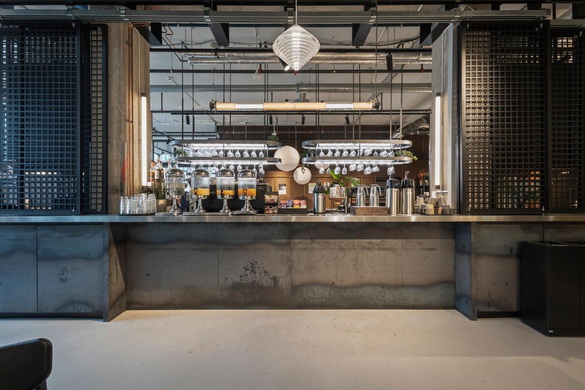 Unity Hammarby Sjoestad - A Studio Hotel ストックホルム エクステリア 写真